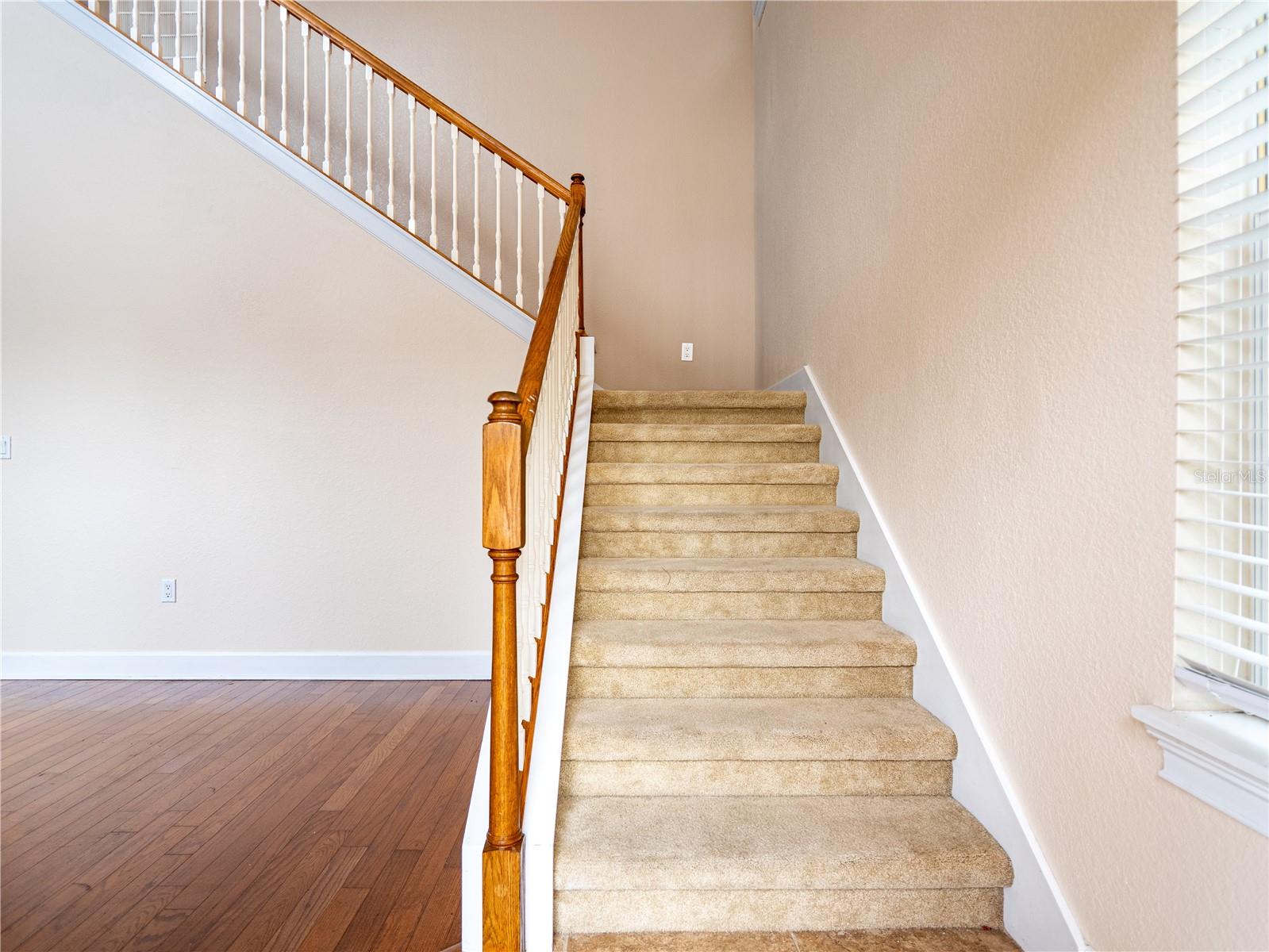ALEXANDER WOODS TWNHMS - Residential Lease