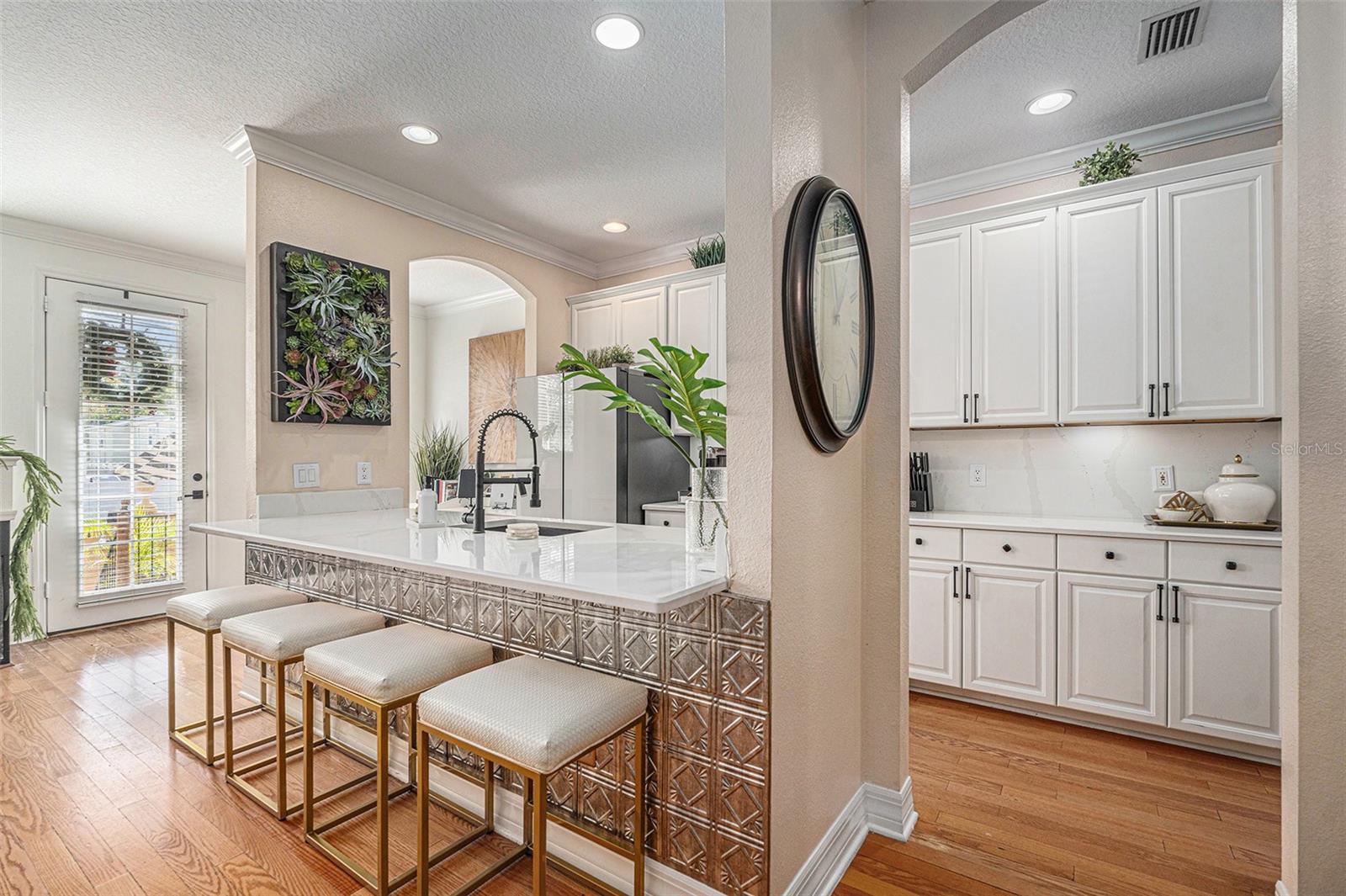 HANSEN MANOR TWNHMS - Residential