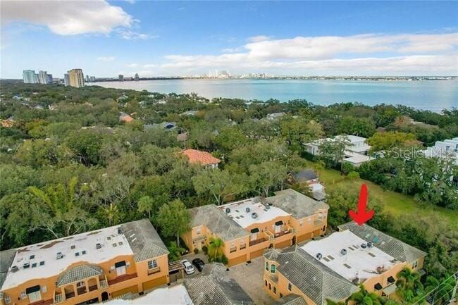 HANSEN MANOR TWNHMS - Residential