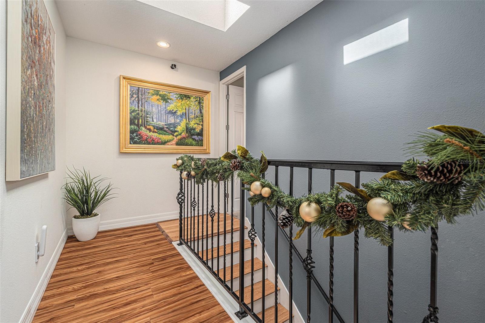 HANSEN MANOR TWNHMS - Residential