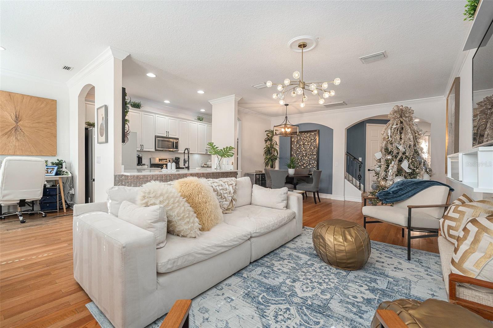 HANSEN MANOR TWNHMS - Residential