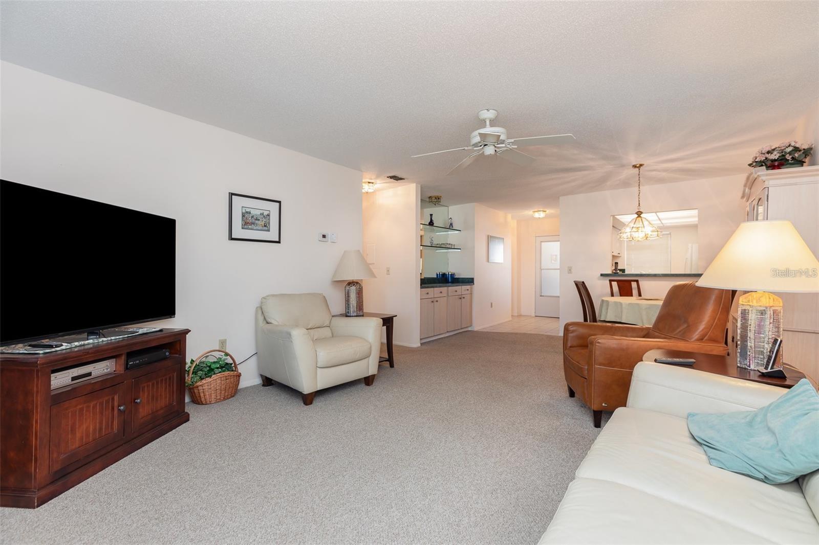 ESTANCIAS OF CAPRI ISLES - Residential