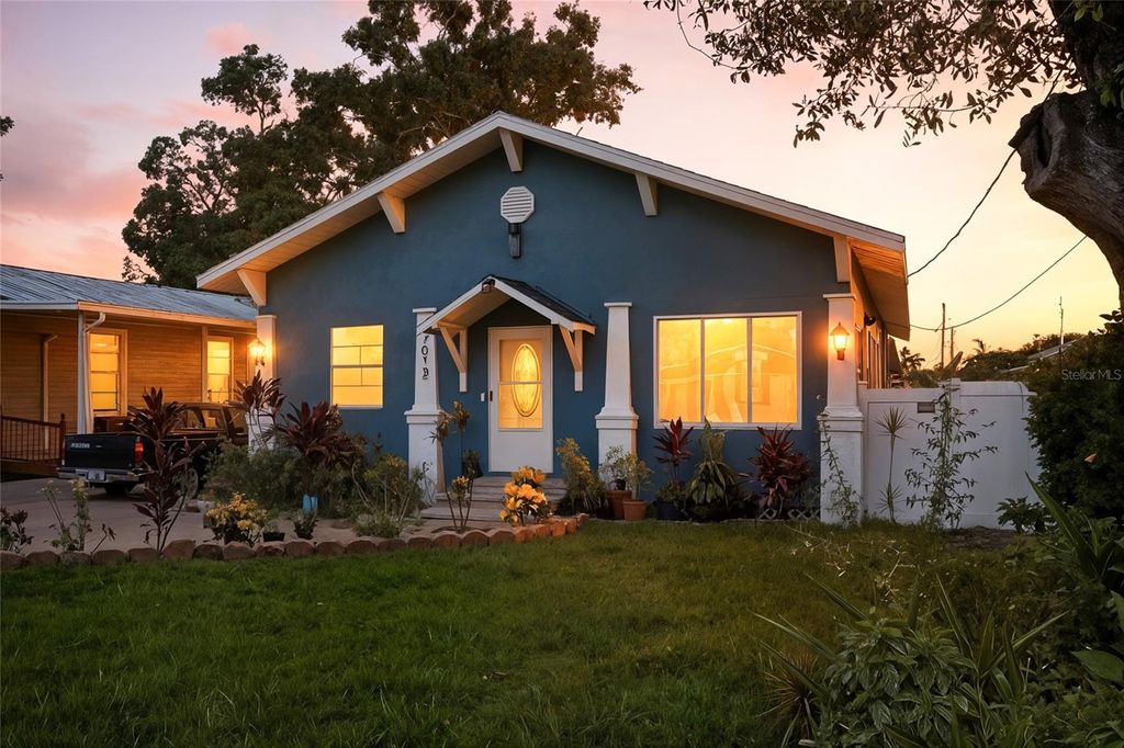 Photo of 7012 N Hubert Avenue, Tampa, FL 33614 (MLS # O6323856)