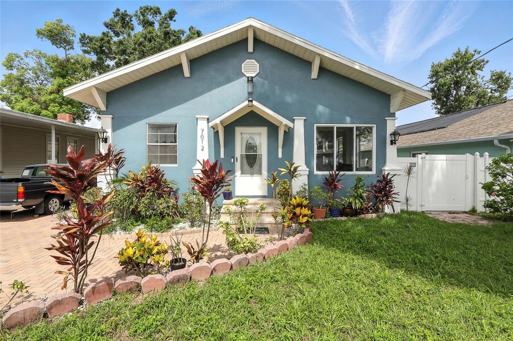 Photo of 7012 N Hubert Avenue, Tampa, FL 33614 (MLS # O6323856)