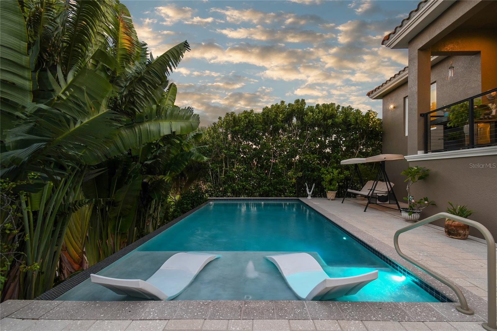 MARINA BAY PH I & II - Residential