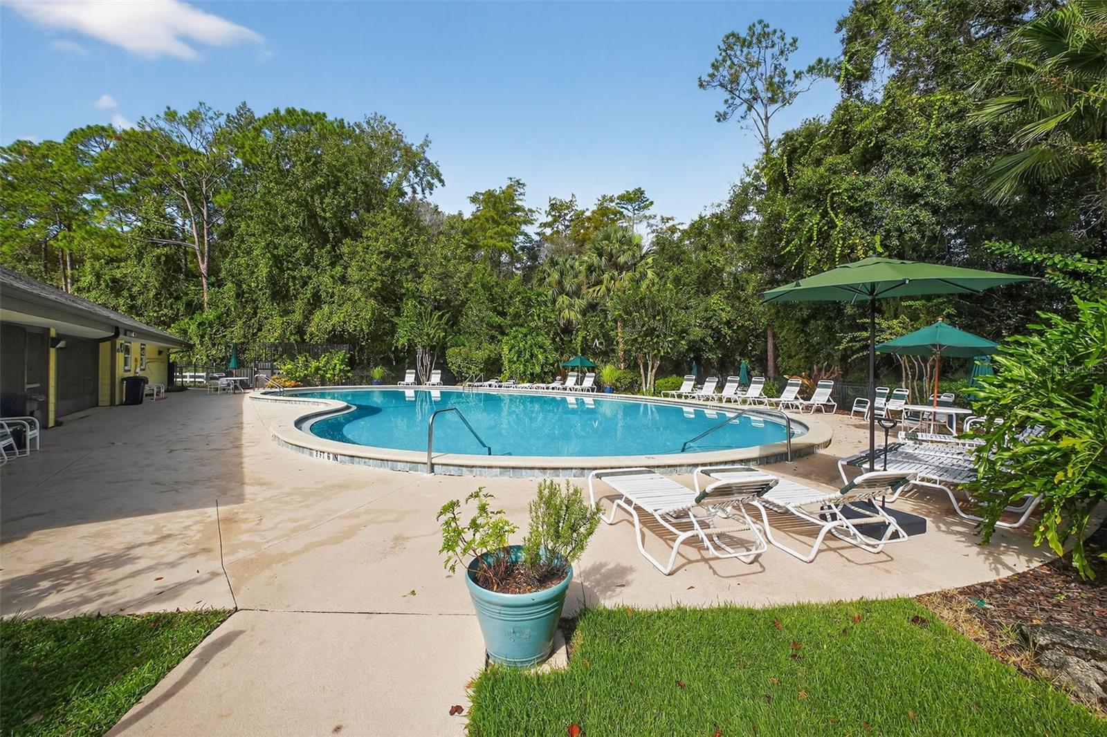 HUNTINGTON GREEN/HUNTERS RDG P - Residential