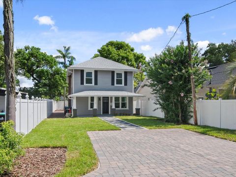 A home in WINTER PARK