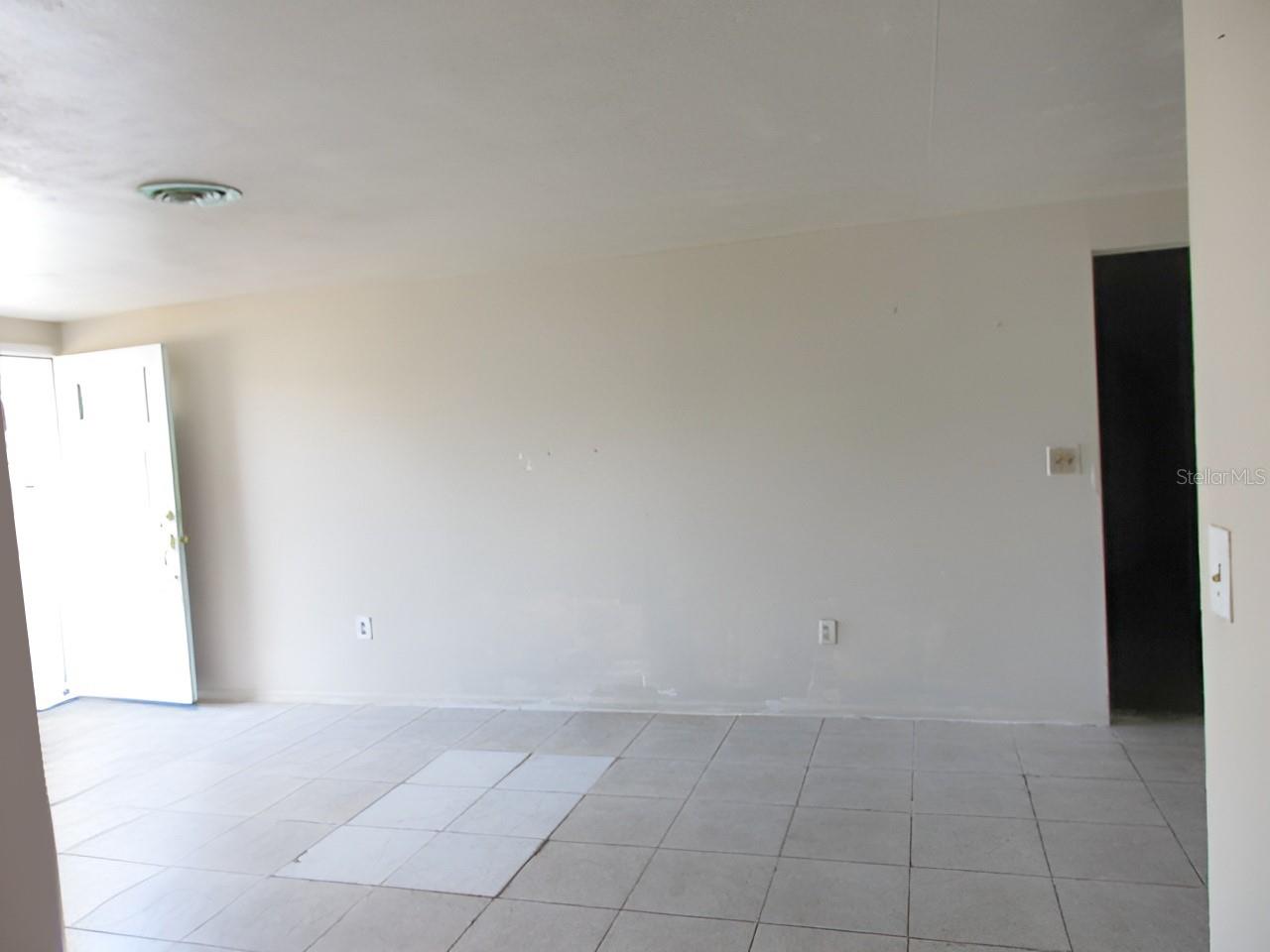 GOLDEN ACRES 2ND ADD - Residential