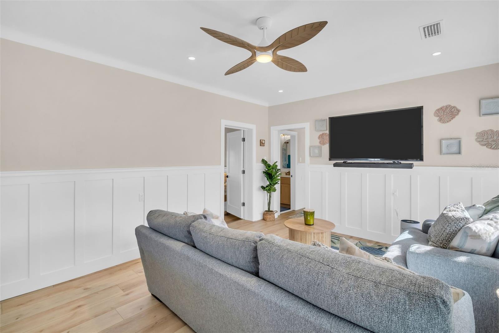 16613 GULF BOULEVARD