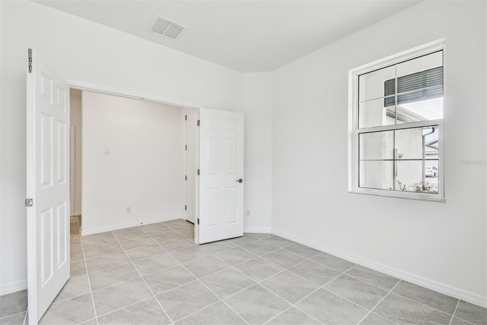 SWEETWATER VILLAS AT LAKEWOOD RANCH - Residential