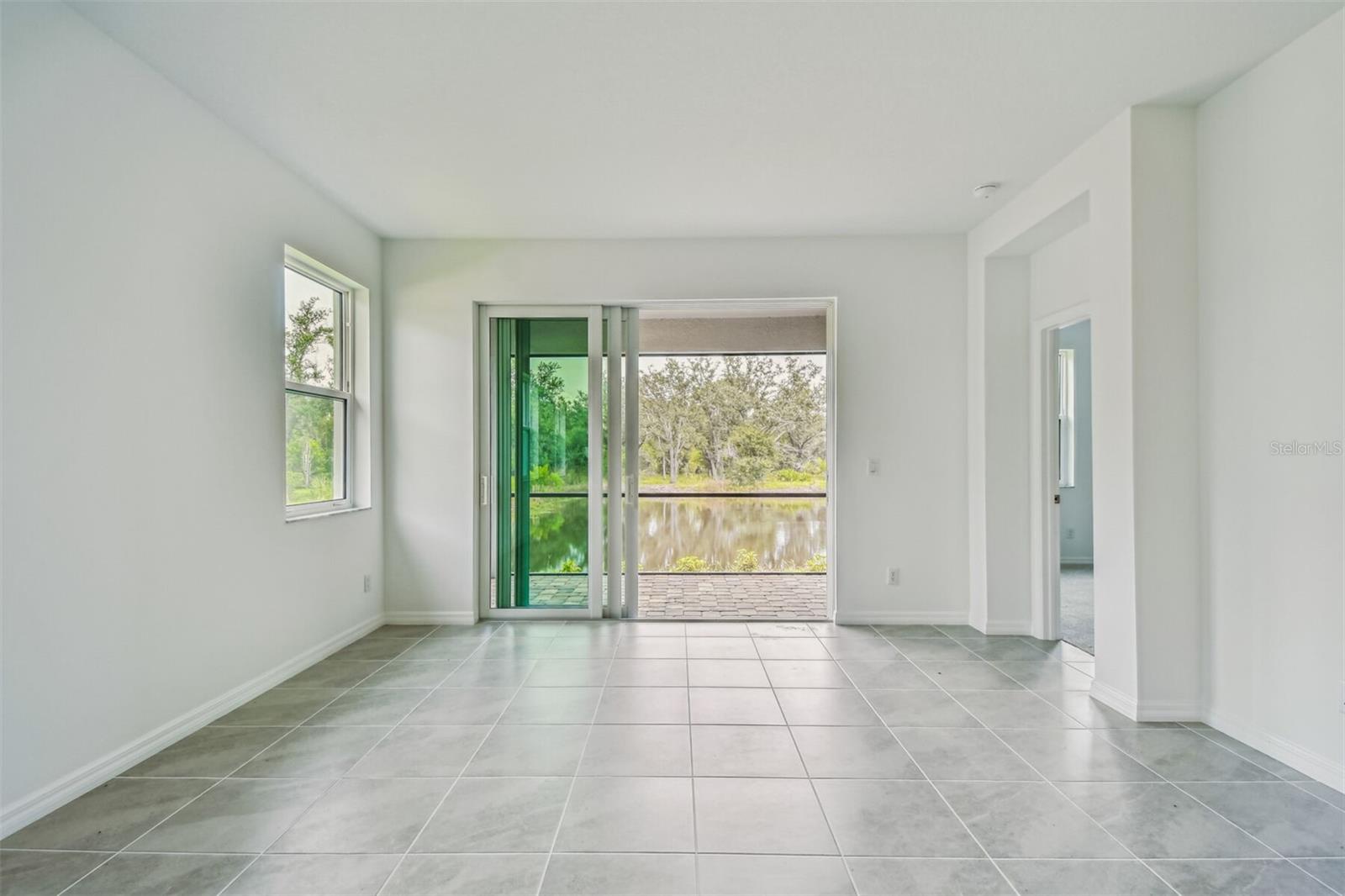 SWEETWATER VILLAS AT LAKEWOOD RANCH - Residential