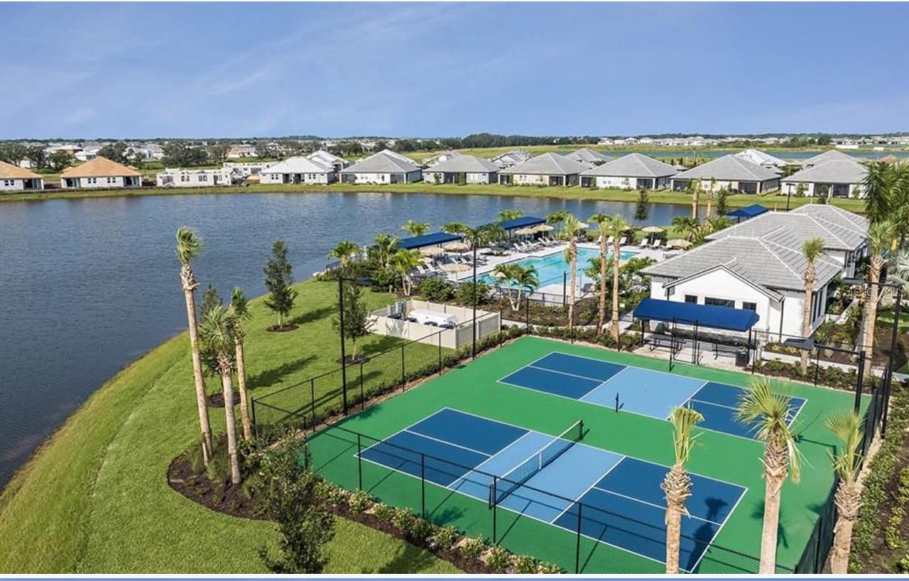 SWEETWATER VILLAS AT LAKEWOOD RANCH - Residential
