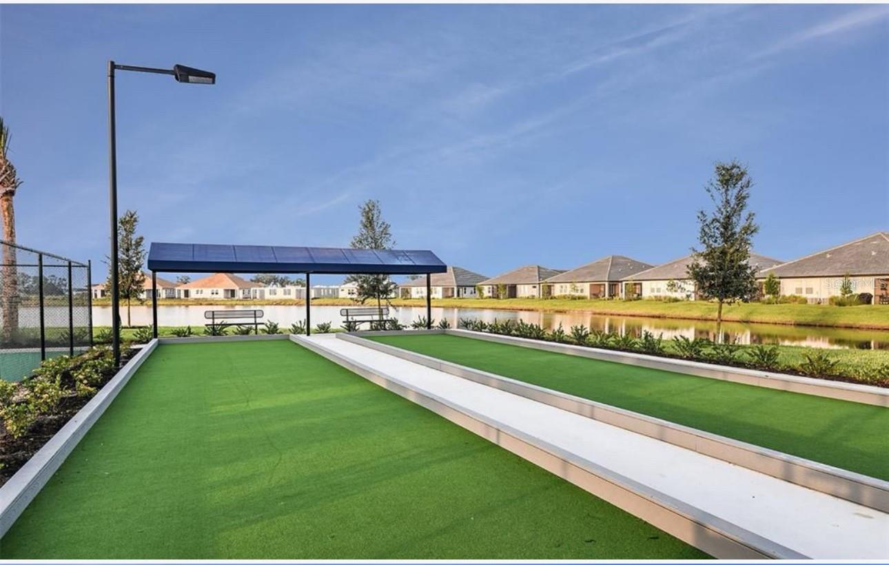 SWEETWATER VILLAS AT LAKEWOOD RANCH - Residential