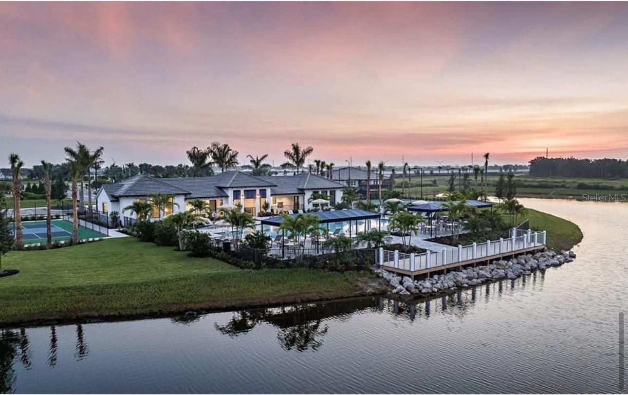 SWEETWATER VILLAS AT LAKEWOOD RANCH - Residential