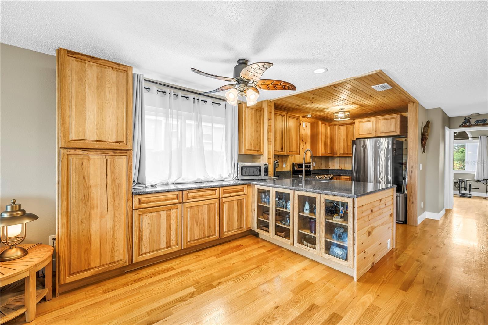 PALMS OF TIERRA - Residential