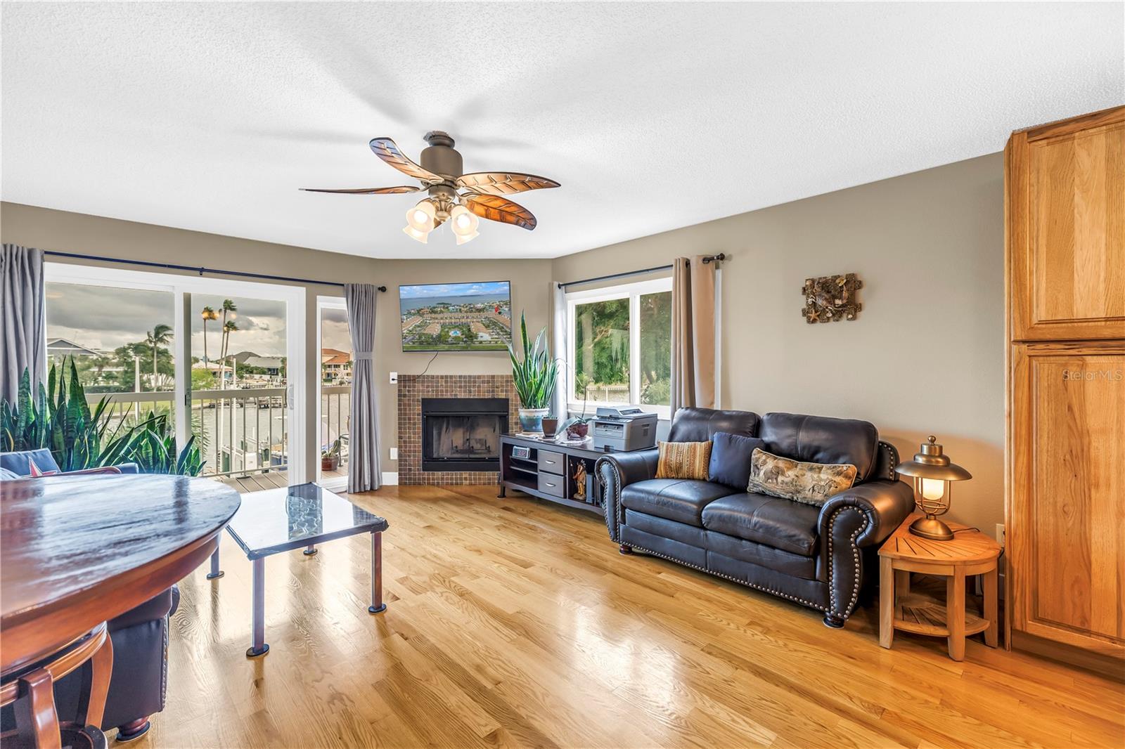 PALMS OF TIERRA - Residential