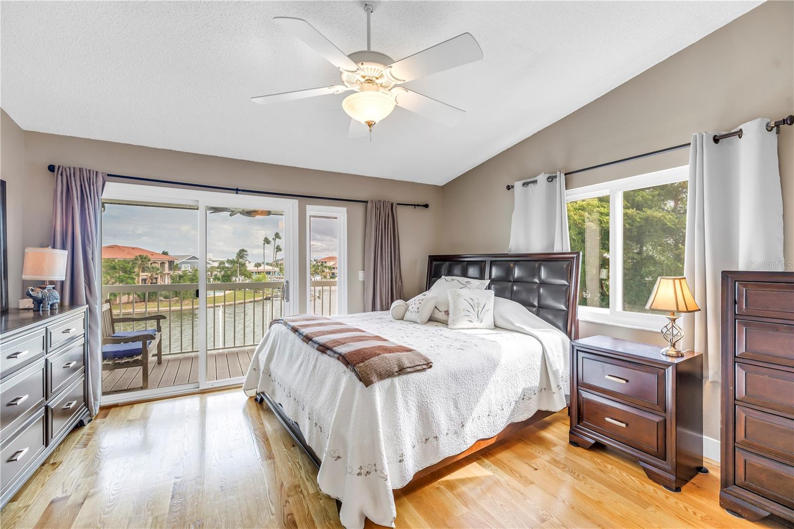 PALMS OF TIERRA - Residential