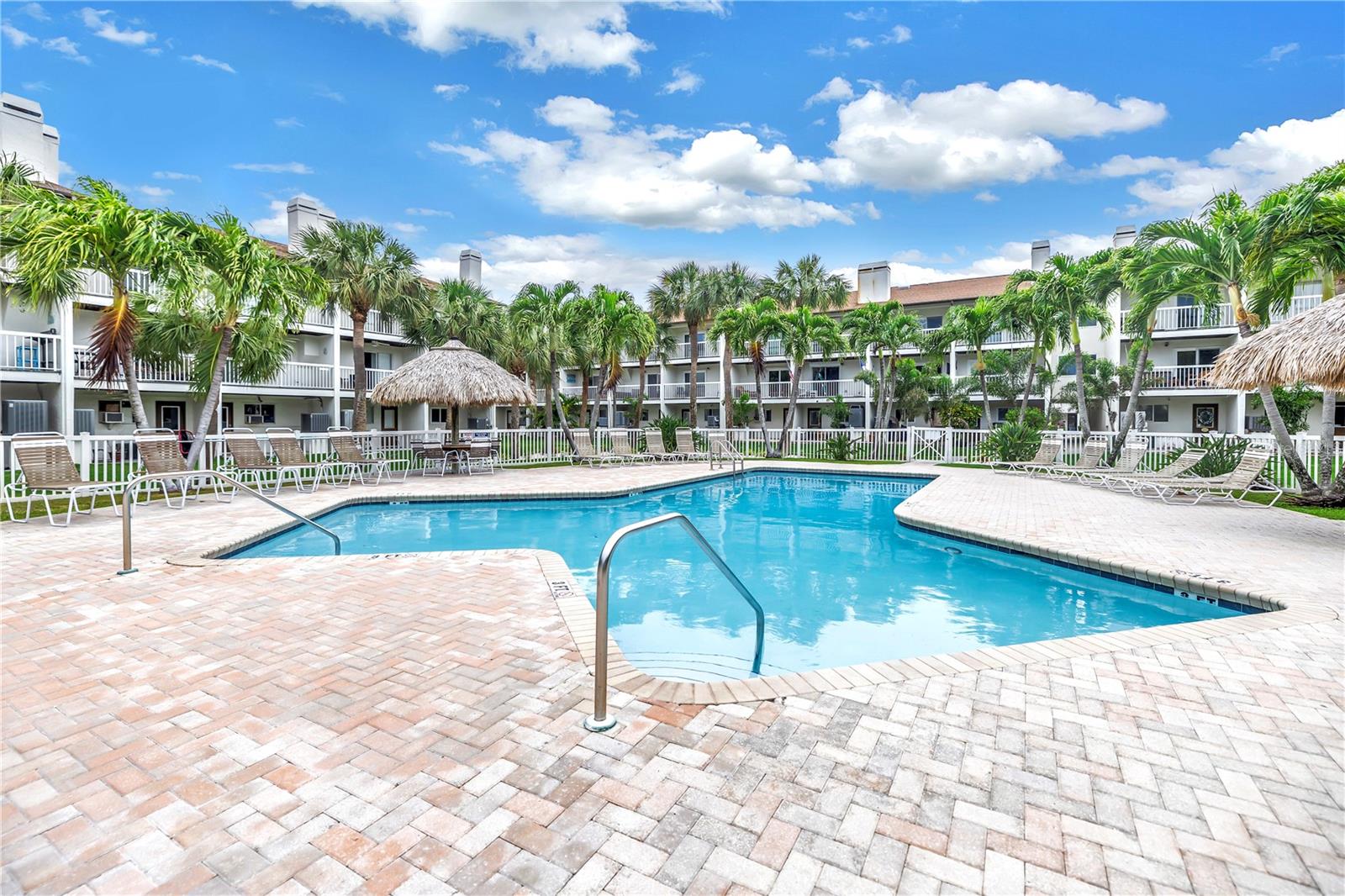 PALMS OF TIERRA - Residential