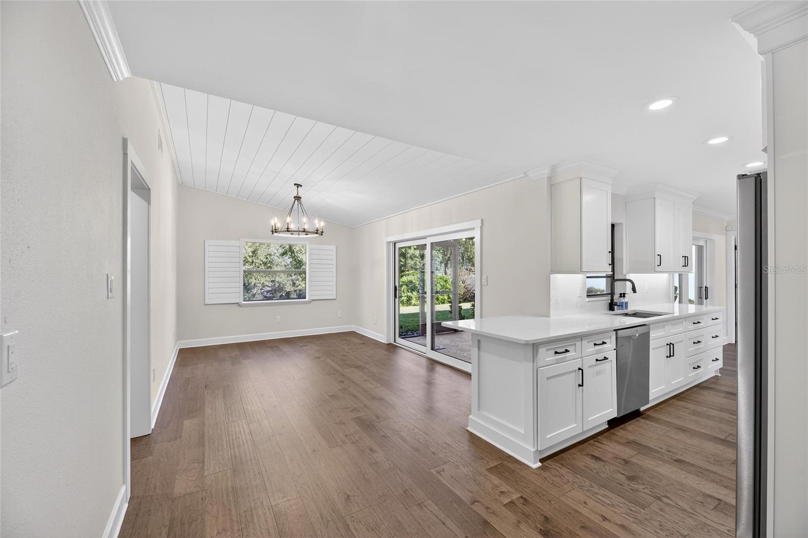 LAKEVIEW VILLAGE SEC B UNI - Residential