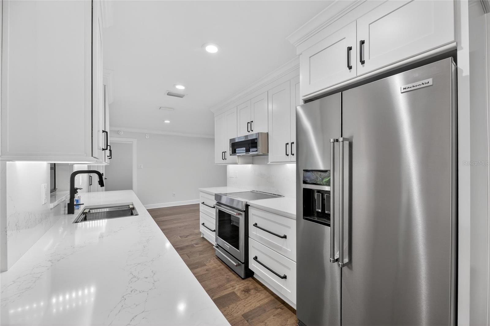 LAKEVIEW VILLAGE SEC B UNI - Residential