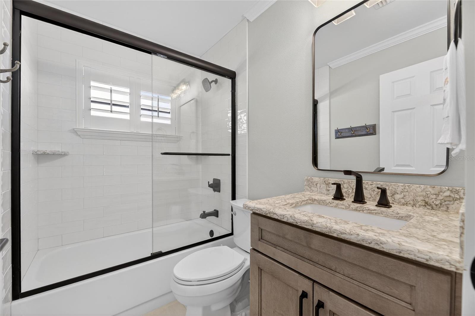 LAKEVIEW VILLAGE SEC B UNI - Residential