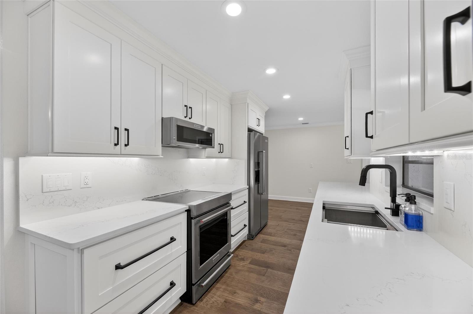 LAKEVIEW VILLAGE SEC B UNI - Residential