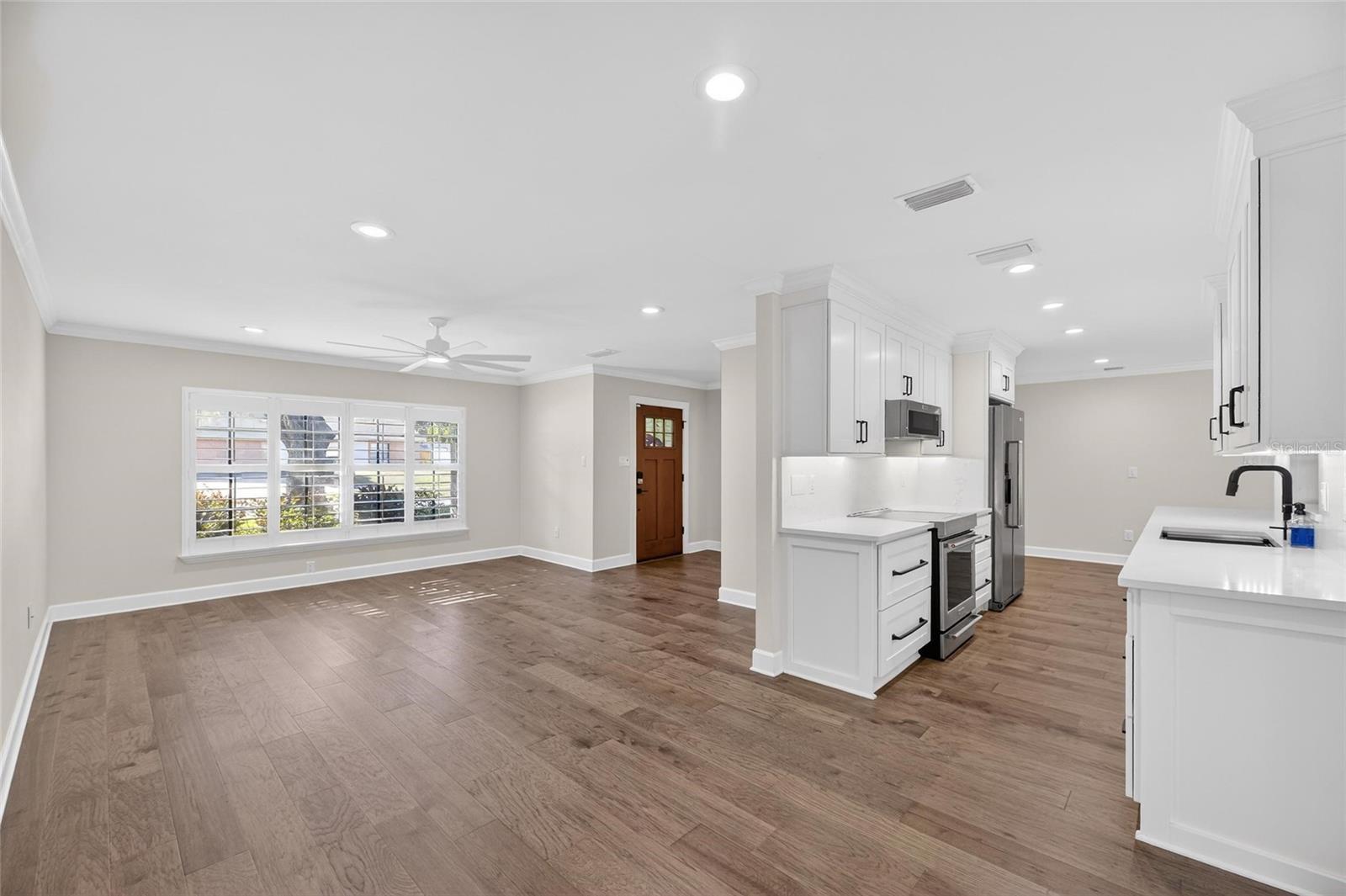 LAKEVIEW VILLAGE SEC B UNI - Residential