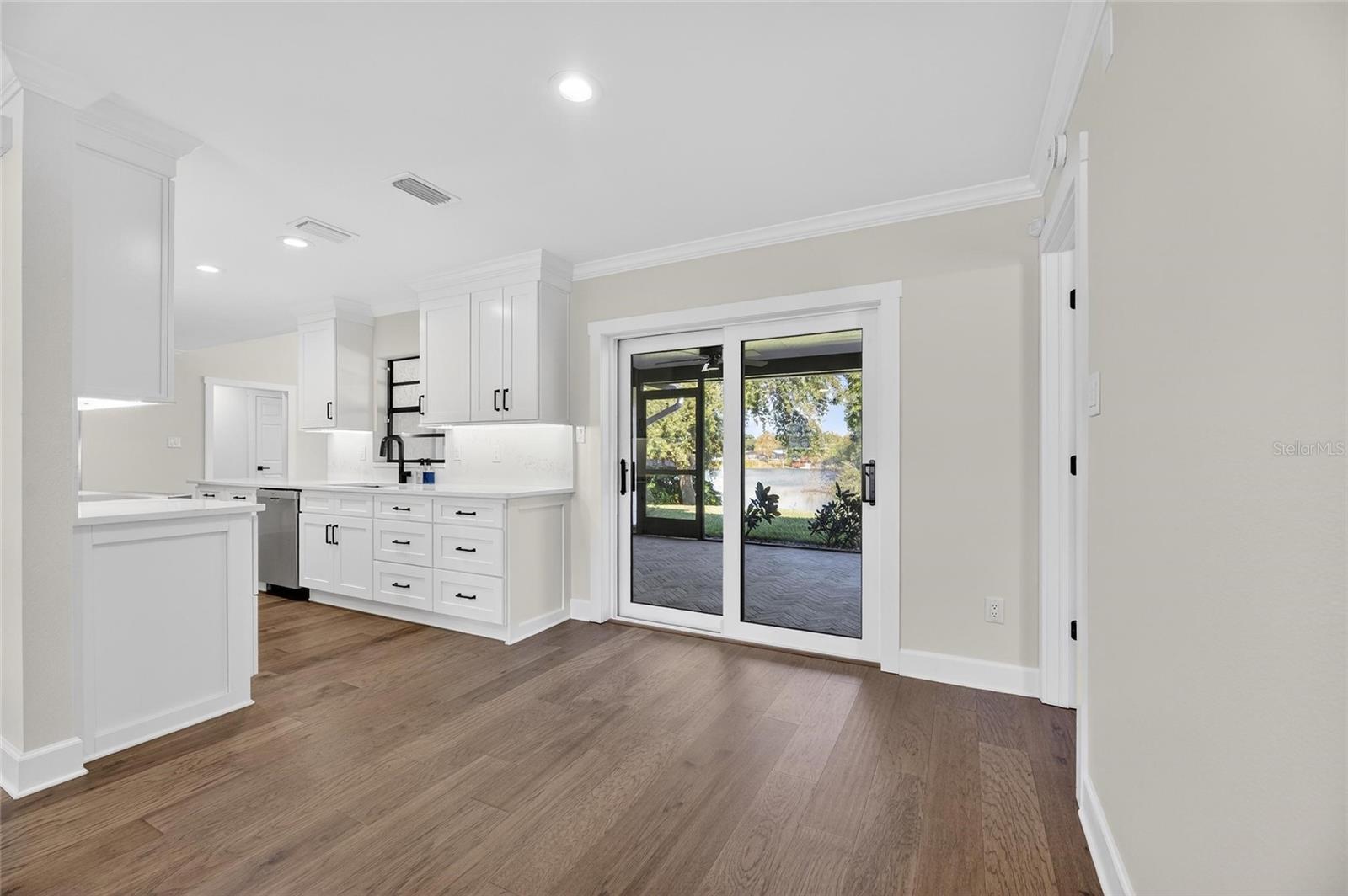 LAKEVIEW VILLAGE SEC B UNI - Residential