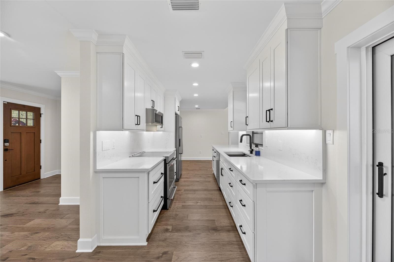 LAKEVIEW VILLAGE SEC B UNI - Residential