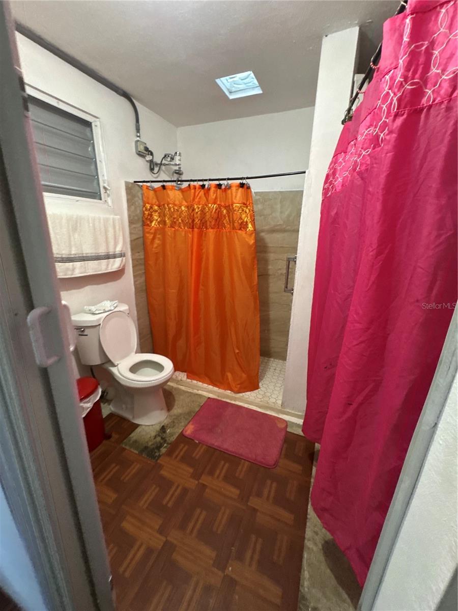 URBANIZACIÓN VILLA PRADES - Commercial Sale