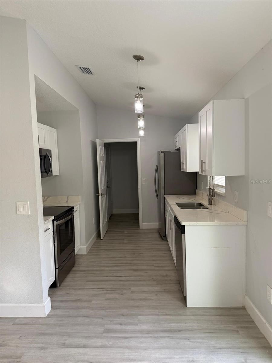 RAINBOW PKL UN #3 - Residential Lease