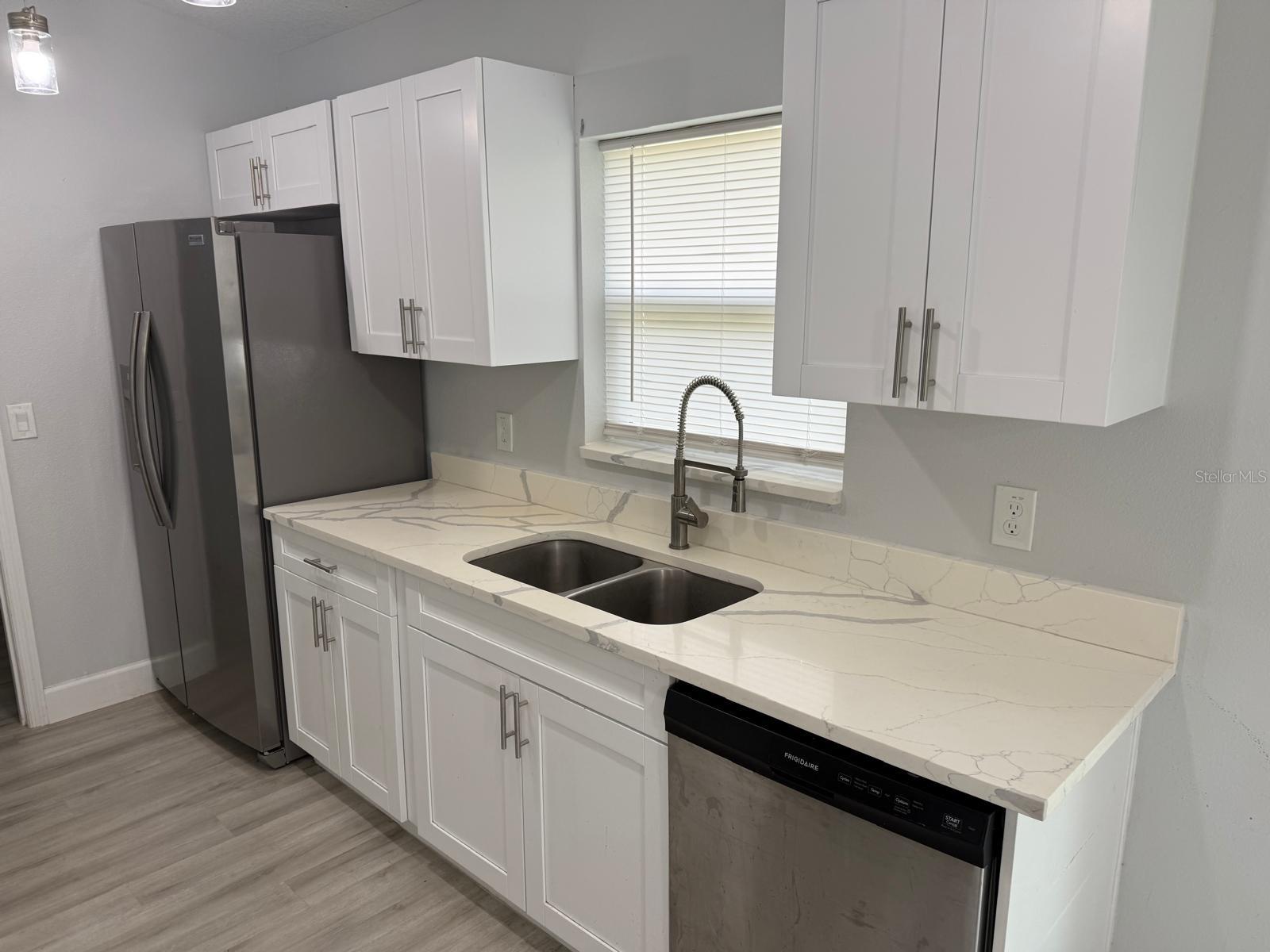 RAINBOW PKL UN #3 - Residential Lease