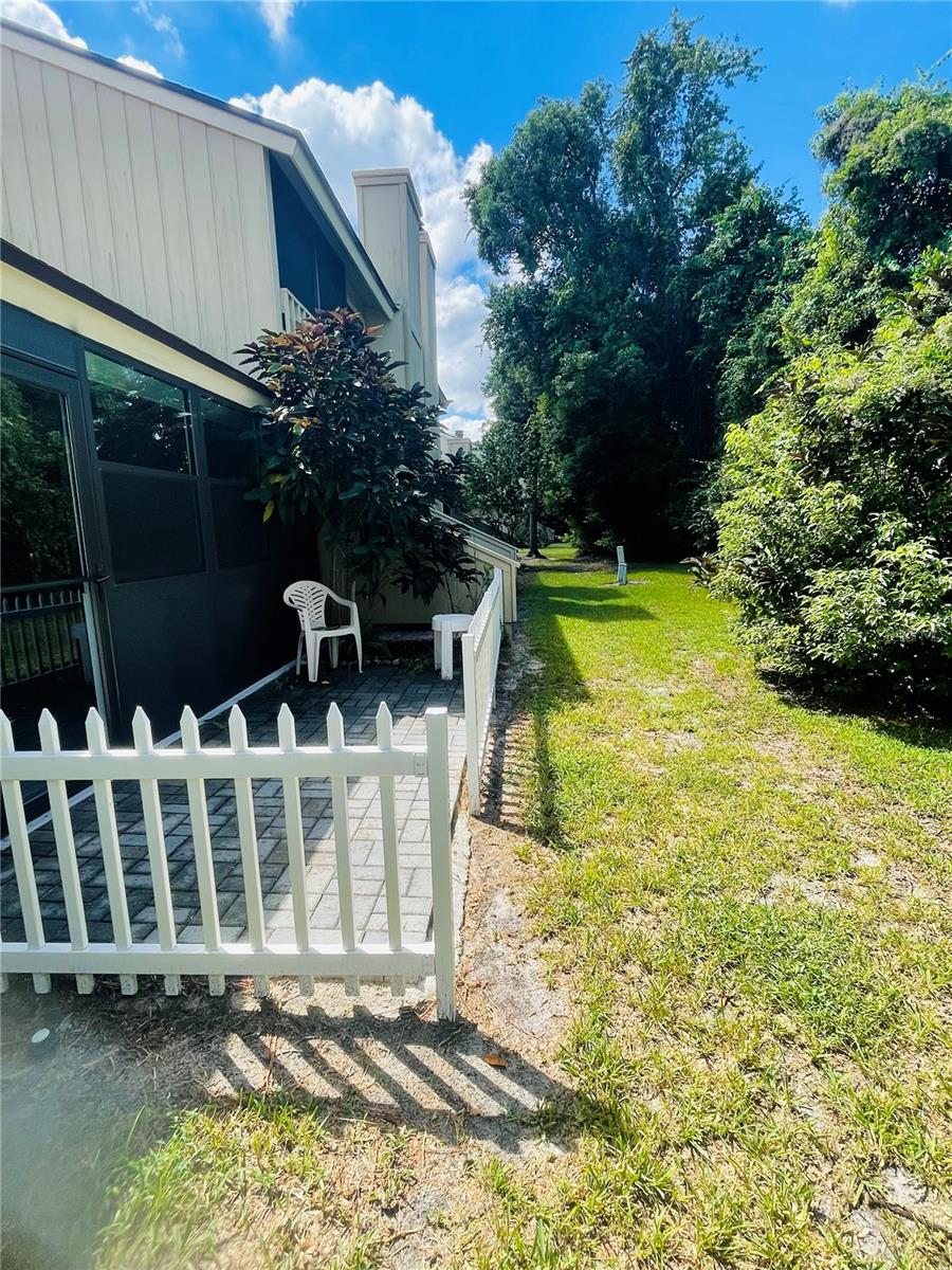 WEKIVA FAIRWAY TWNHMS - Residential