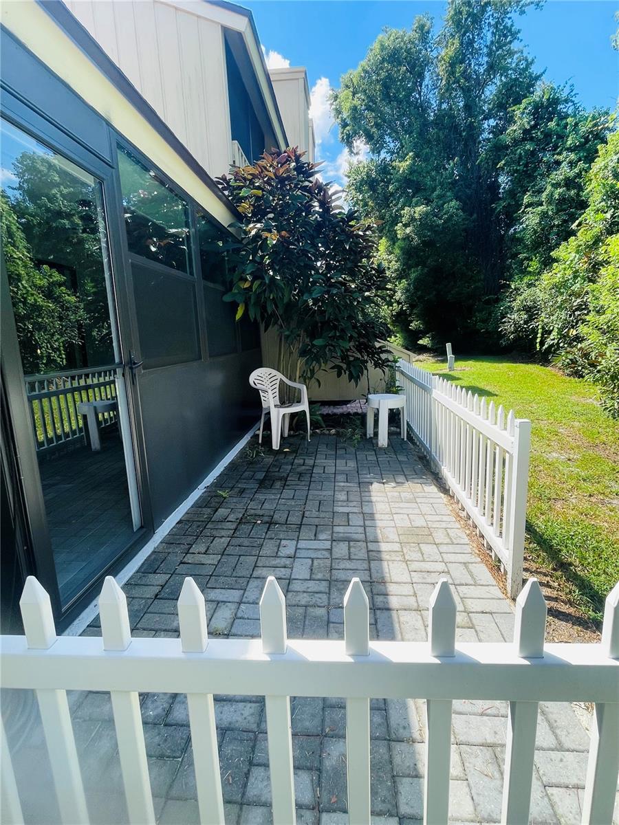 WEKIVA FAIRWAY TWNHMS - Residential