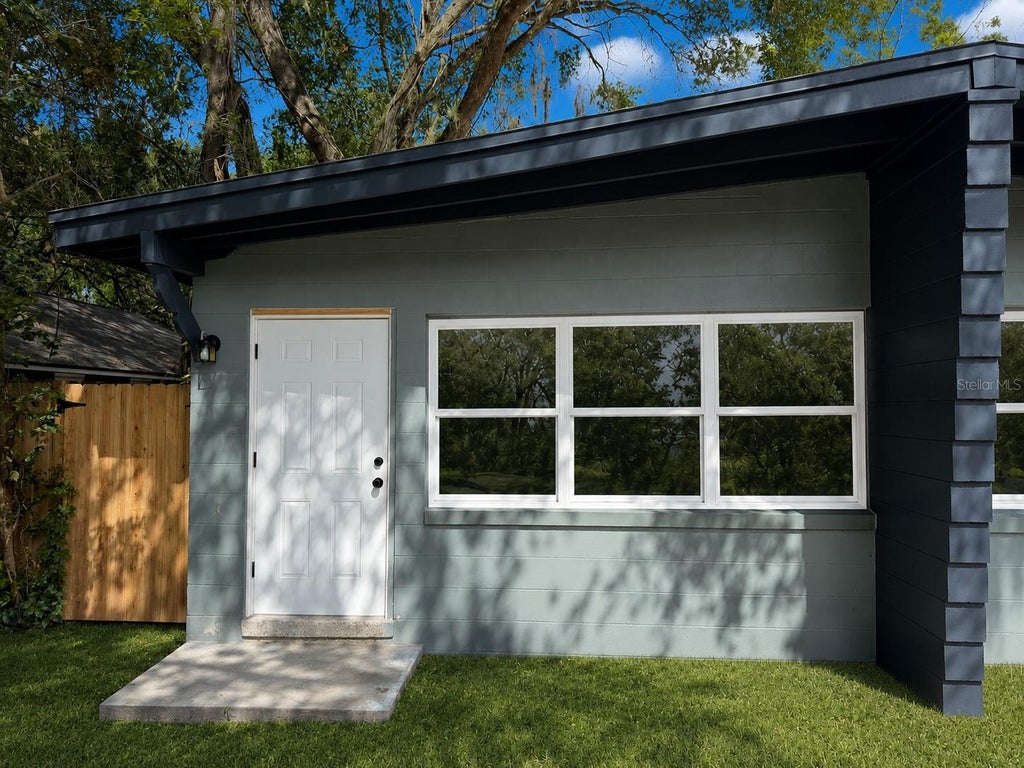 Photo of 1607 Dauphin Lane, Orlando, FL 32803 (MLS # O6437589)