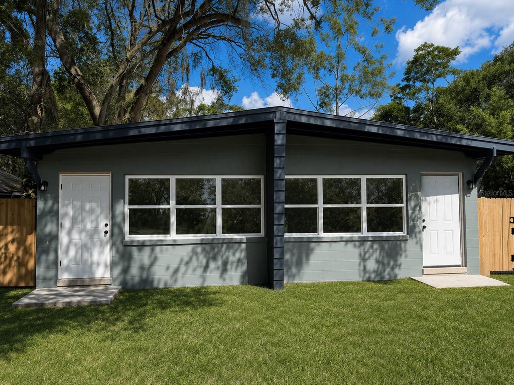 Photo of 1607 Dauphin Lane, Orlando, FL 32803 (MLS # O6437589)