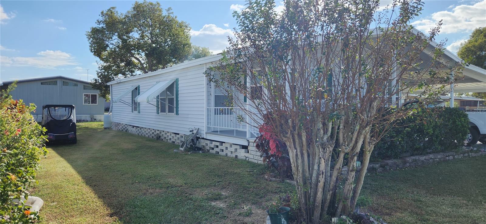 OAKS ROYAL - Residential