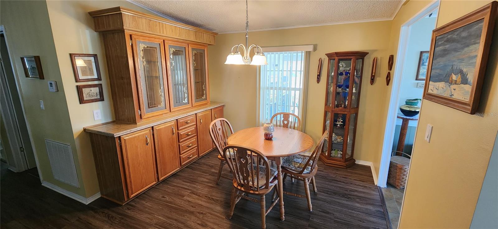 OAKS ROYAL - Residential