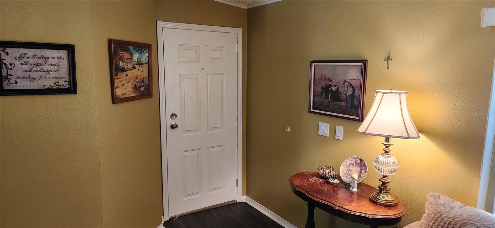 OAKS ROYAL - Residential