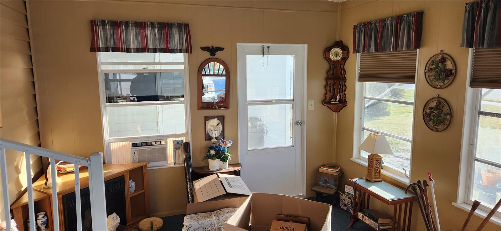 OAKS ROYAL - Residential