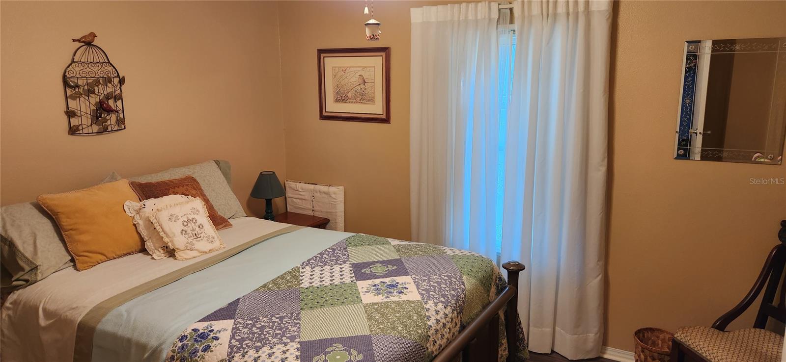 OAKS ROYAL - Residential