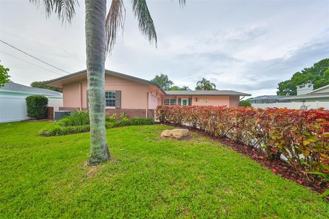 A home in LARGO