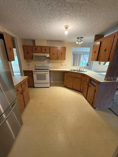 HOLLOMAN BRANCH ESTATES - Residential