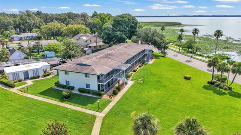 A home in LAKELAND