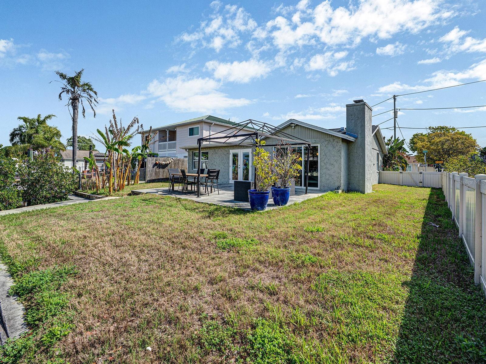 HUDSON BEACH ESTATES - Residential