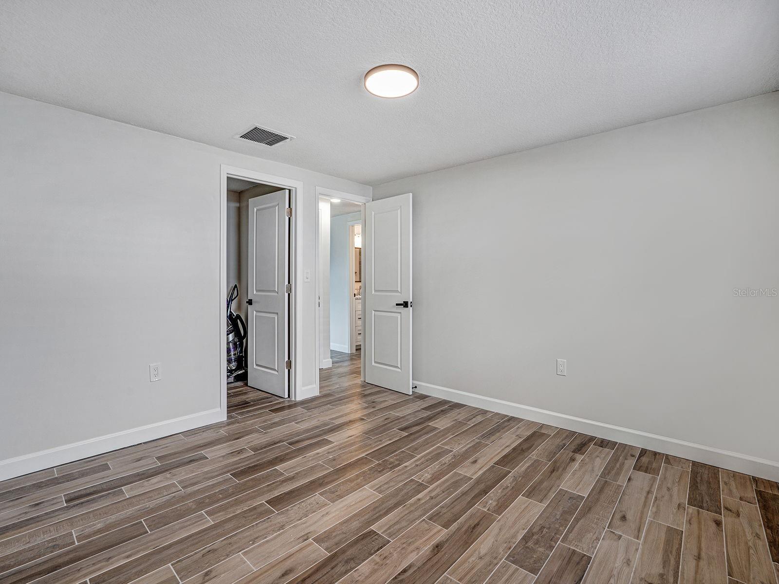 HUDSON BEACH ESTATES - Residential