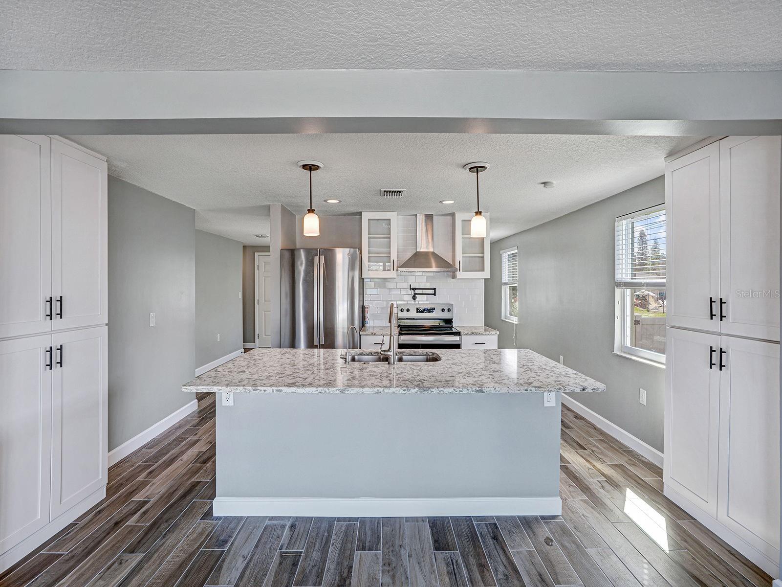 HUDSON BEACH ESTATES - Residential