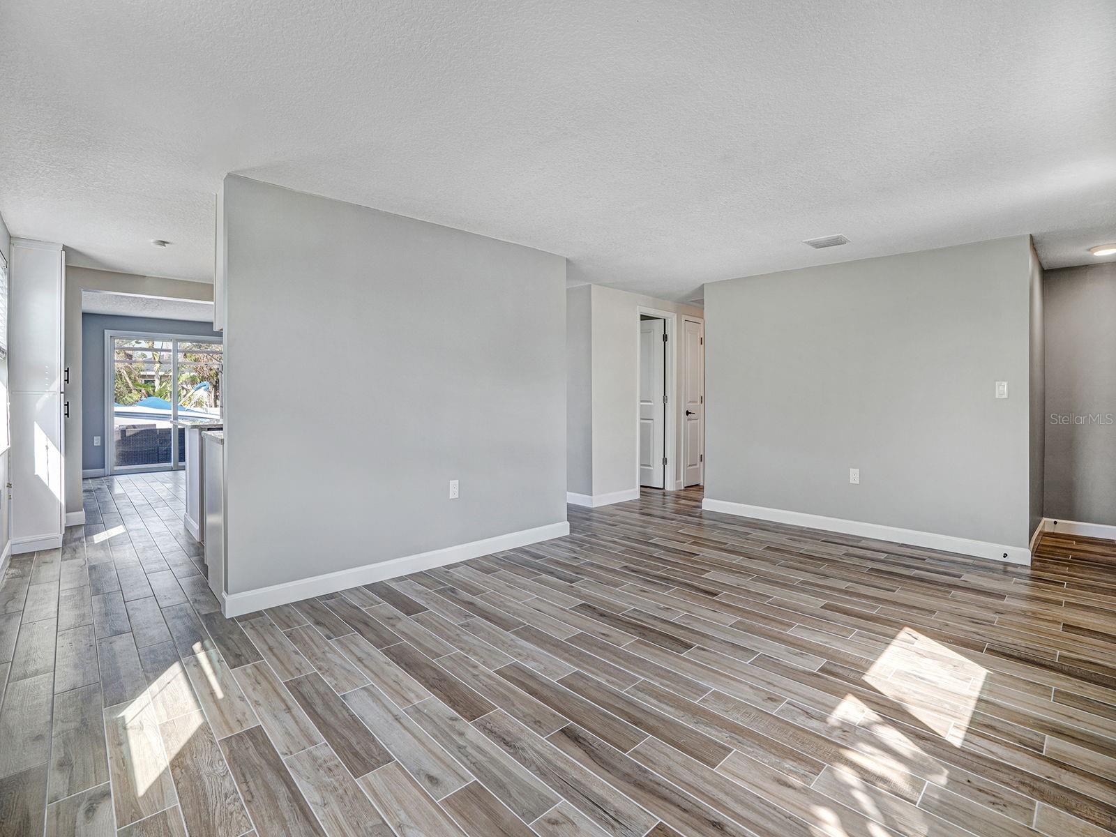 HUDSON BEACH ESTATES - Residential