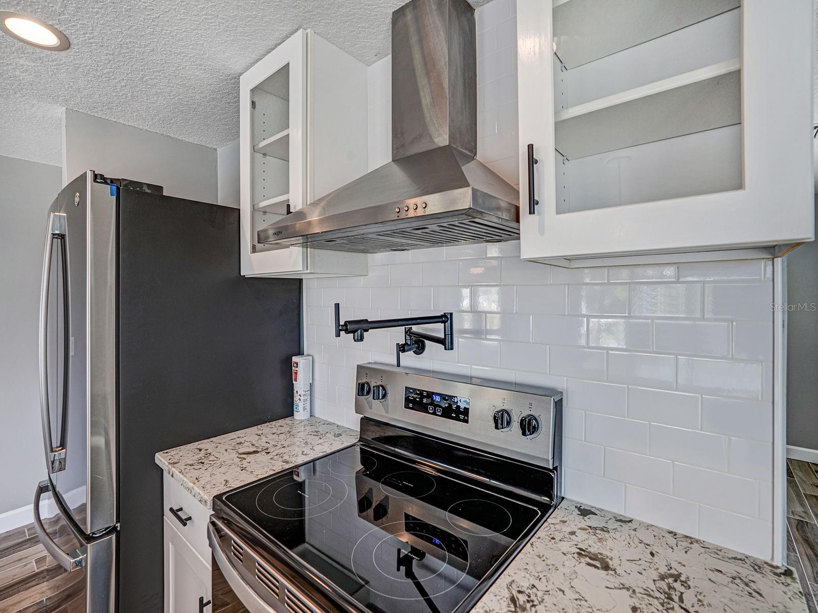 HUDSON BEACH ESTATES - Residential