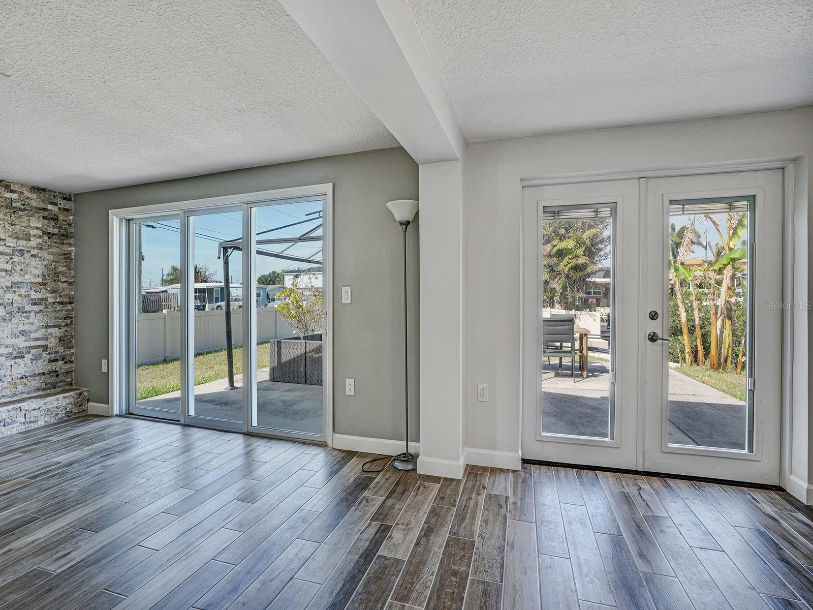 HUDSON BEACH ESTATES - Residential